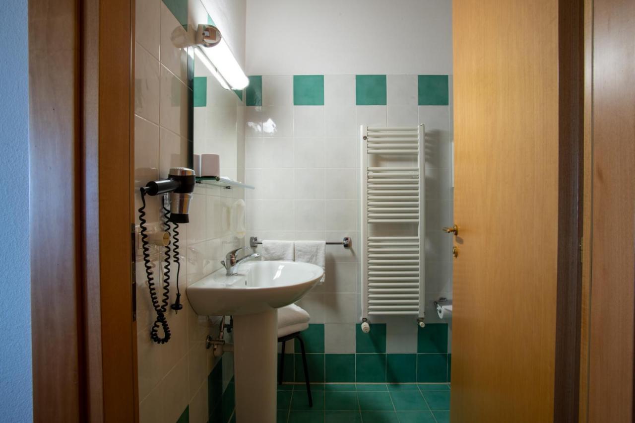 Hotel Caneo Fossalon Ngoại thất bức ảnh